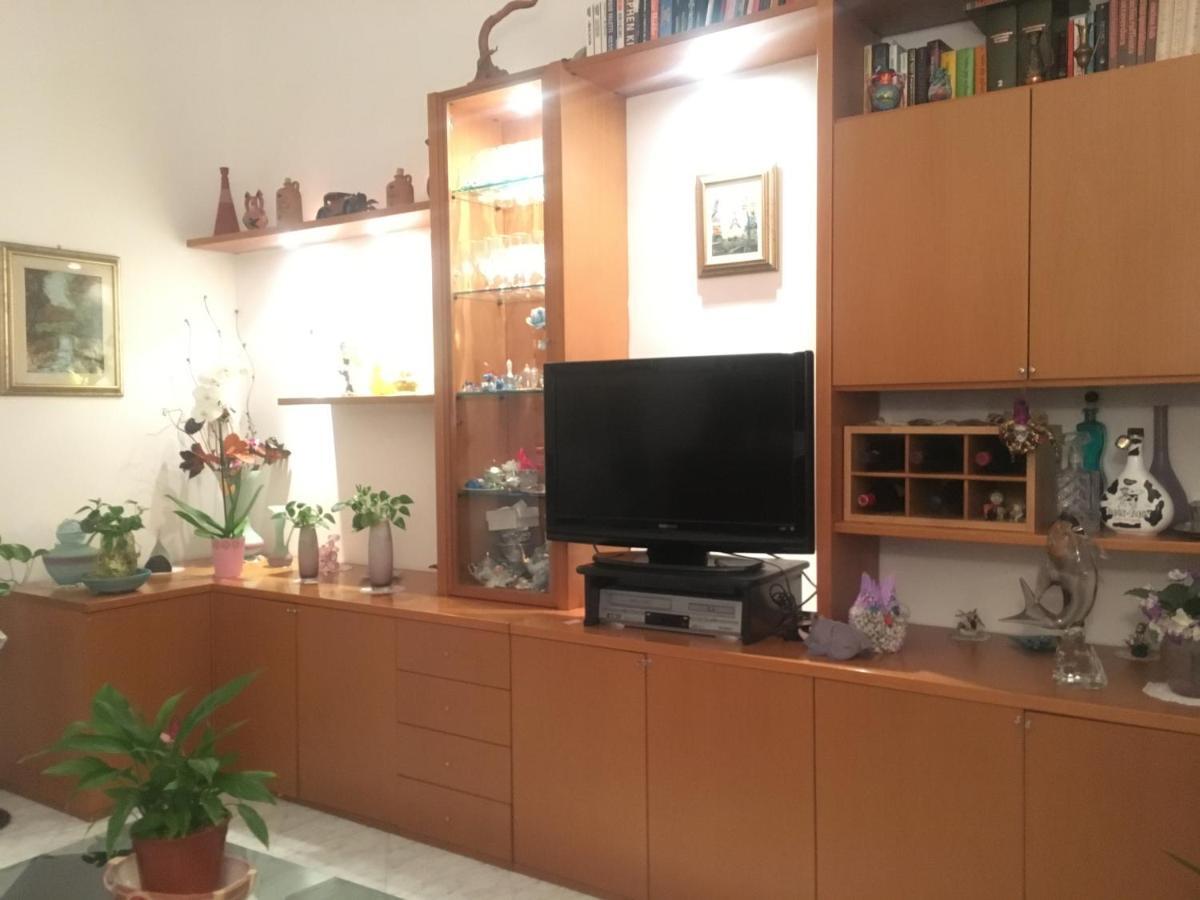 Anne Marie Sweet Home 리보르노 외부 사진